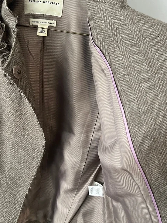 Banana Republic Brown Herringbone Ruffle Collar Blazer - Picture 8 of 12